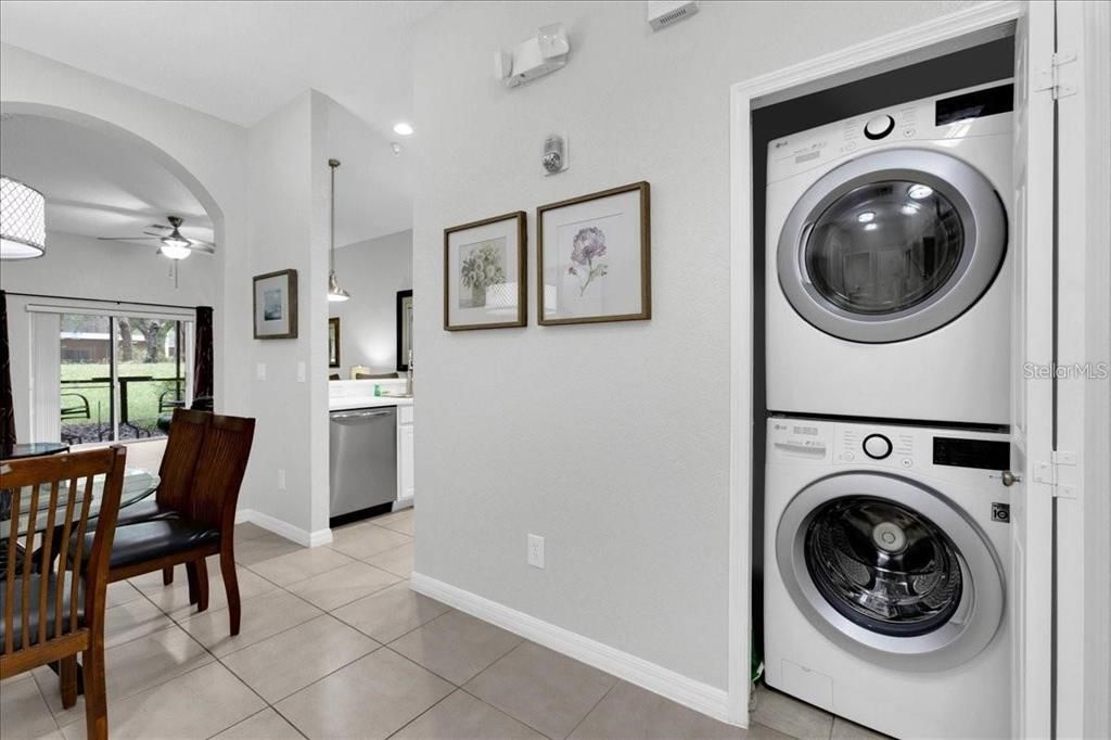 En Venta: $209,000 (3 camas, 2 baños, 1227 Pies cuadrados)