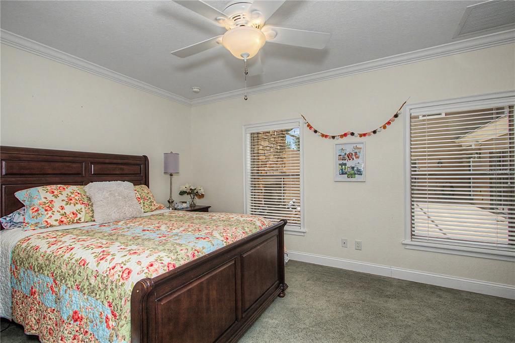 En Venta: $489,000 (3 camas, 3 baños, 2754 Pies cuadrados)