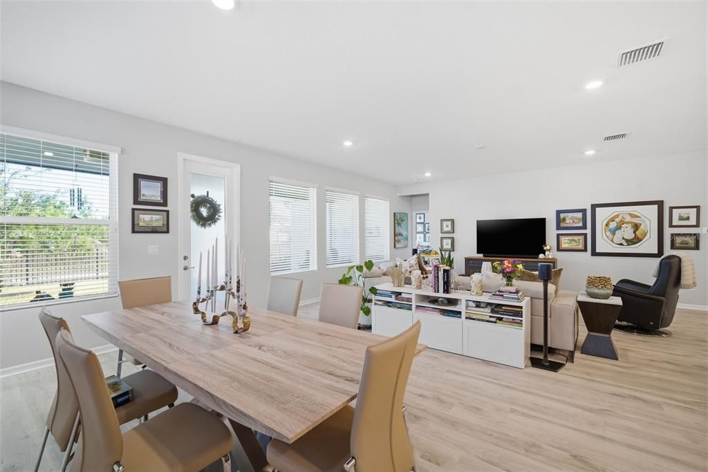 В аренду: $3,200 (4 спален, 3 ванн, 2709 Квадратных фут)