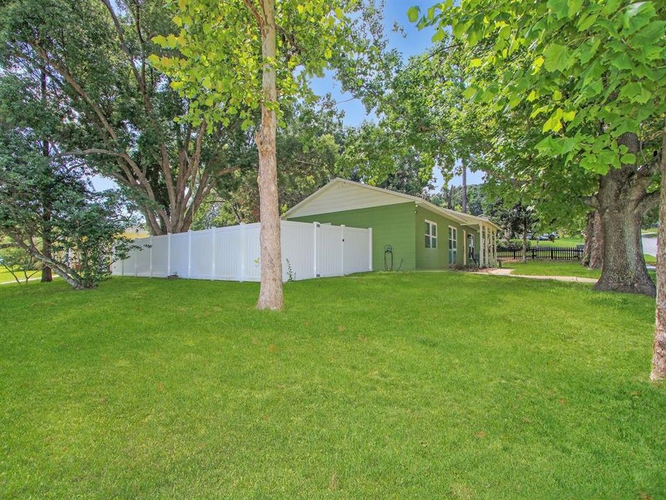 En Venta: $370,000 (3 camas, 2 baños, 1442 Pies cuadrados)