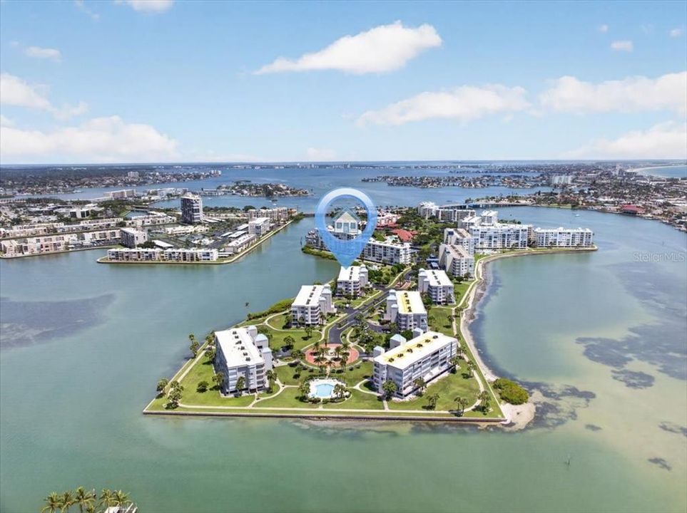 На продажу: $599,900 (3 спален, 2 ванн, 1300 Квадратных фут)