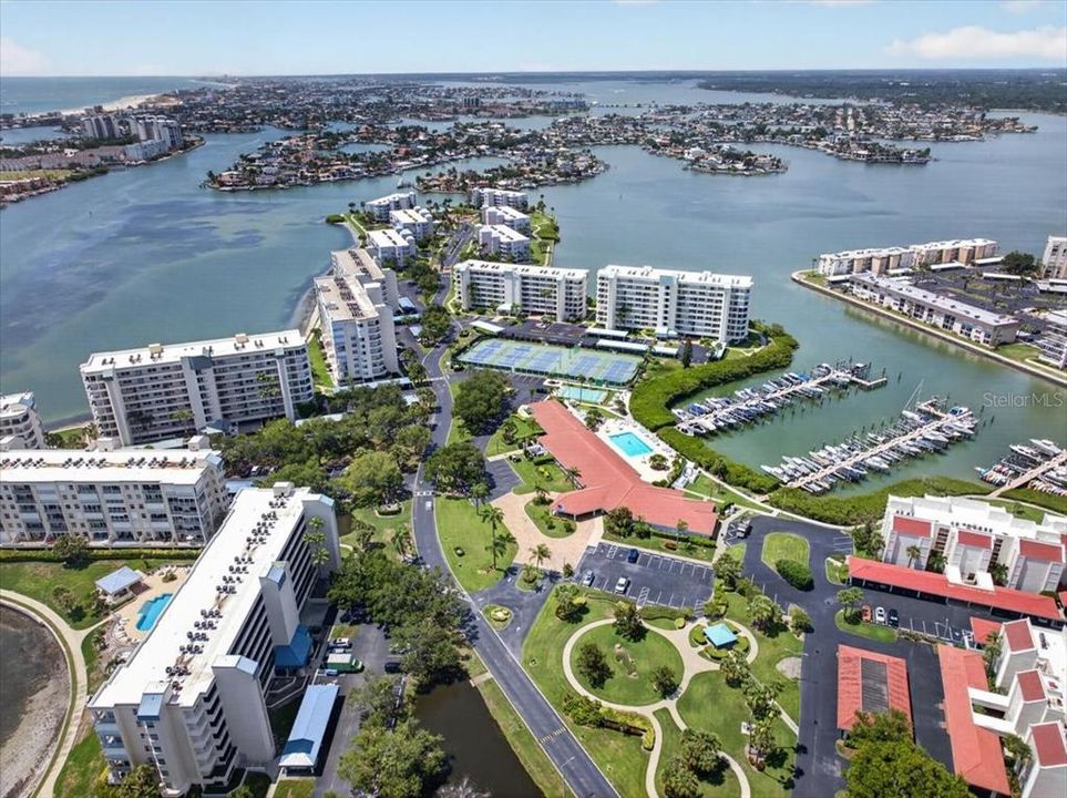 На продажу: $599,900 (3 спален, 2 ванн, 1300 Квадратных фут)