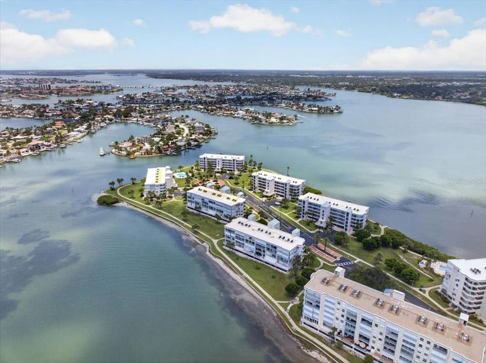 На продажу: $599,900 (3 спален, 2 ванн, 1300 Квадратных фут)