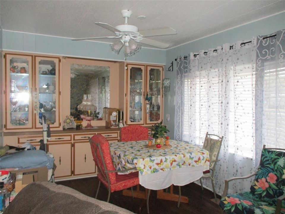На продажу: $150,000 (2 спален, 2 ванн, 1152 Квадратных фут)