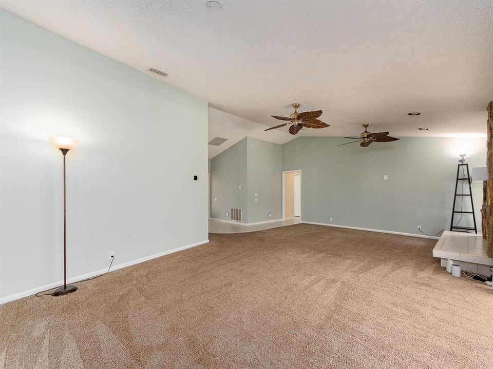 En Venta: $699,000 (3 camas, 2 baños, 1917 Pies cuadrados)
