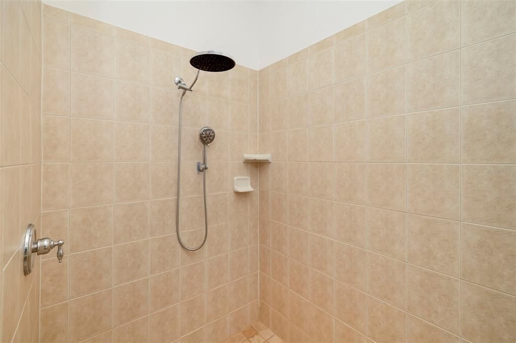 На продажу: $625,000 (5 спален, 2 ванн, 3057 Квадратных фут)