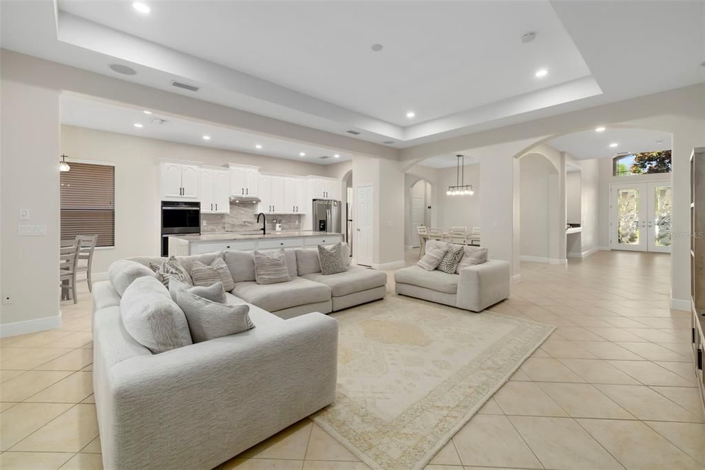 На продажу: $625,000 (5 спален, 2 ванн, 3057 Квадратных фут)