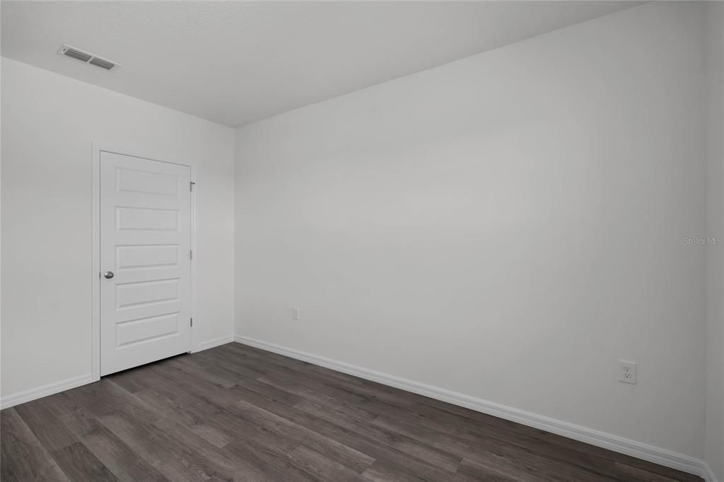 На продажу: $350,990 (4 спален, 2 ванн, 2308 Квадратных фут)