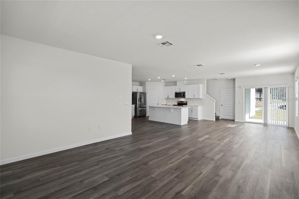 На продажу: $350,990 (4 спален, 2 ванн, 2308 Квадратных фут)