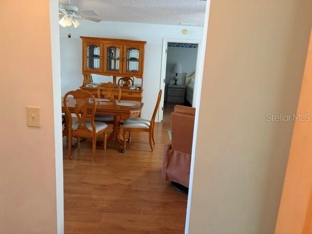 В аренду: $2,150 (3 спален, 2 ванн, 1265 Квадратных фут)