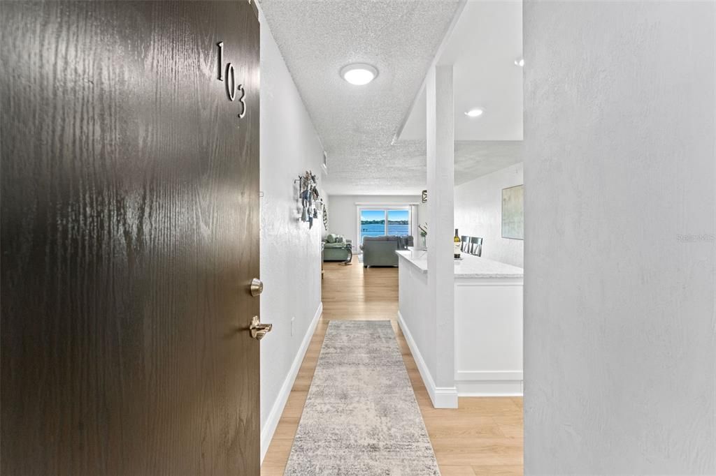 На продажу: $265,000 (2 спален, 2 ванн, 1229 Квадратных фут)