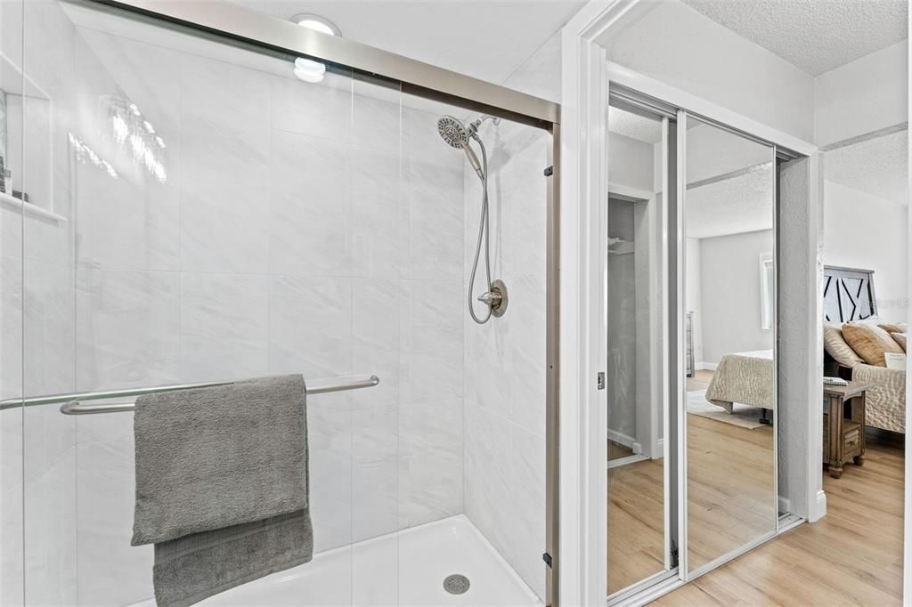 На продажу: $265,000 (2 спален, 2 ванн, 1229 Квадратных фут)