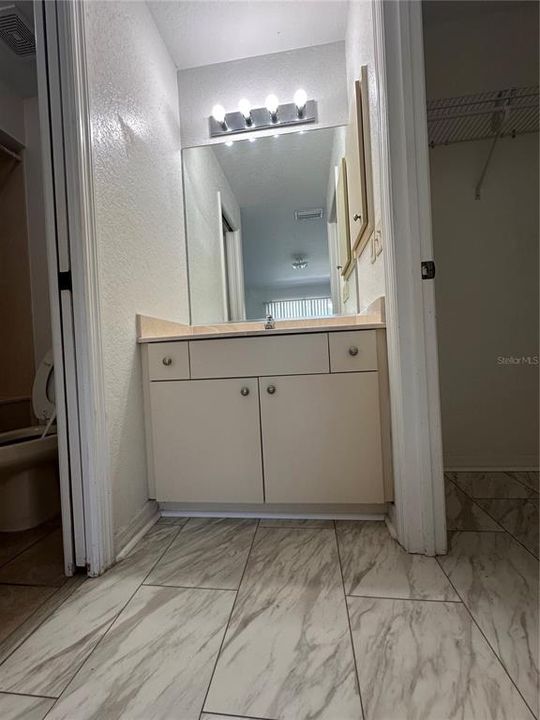 На продажу: $229,900 (3 спален, 2 ванн, 1417 Квадратных фут)
