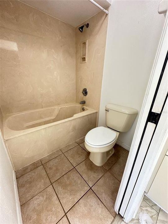 На продажу: $229,900 (3 спален, 2 ванн, 1417 Квадратных фут)