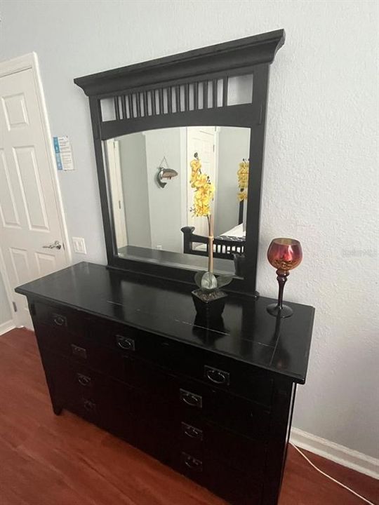 В аренду: $2,300 (3 спален, 2 ванн, 1247 Квадратных фут)