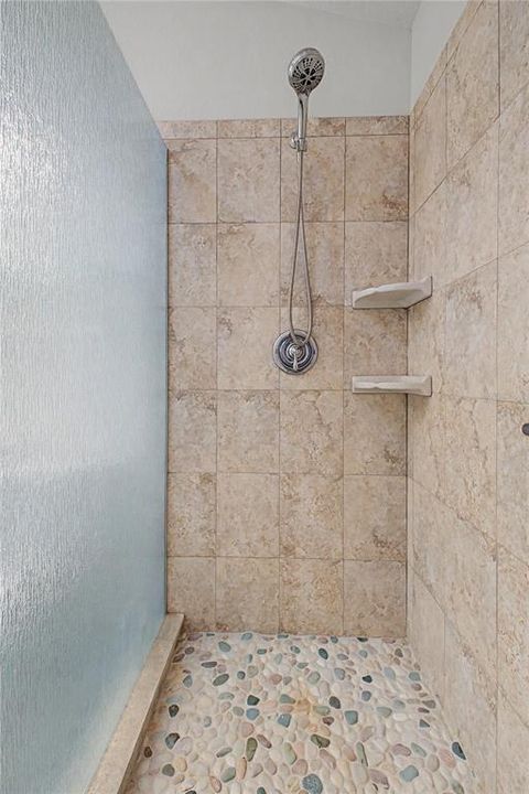 На продажу: $275,000 (3 спален, 2 ванн, 1677 Квадратных фут)