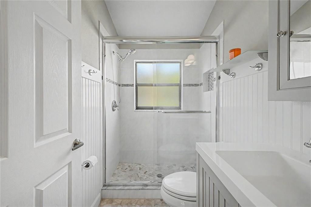 На продажу: $275,000 (3 спален, 2 ванн, 1677 Квадратных фут)