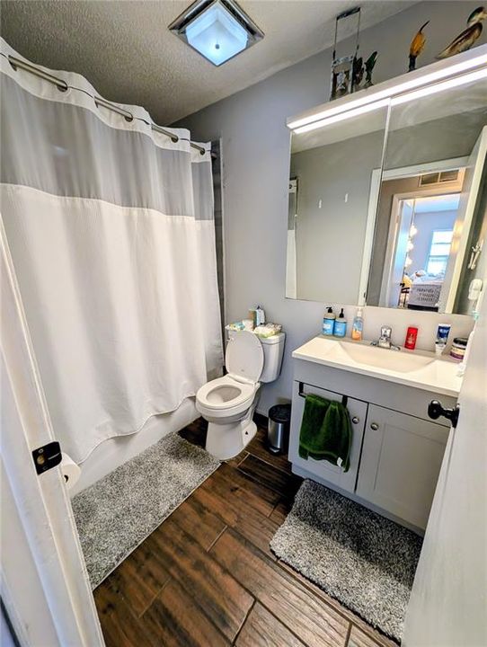 В аренду: $2,650 (3 спален, 2 ванн, 1378 Квадратных фут)