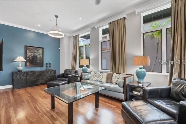 В аренду: $4,900 (2 спален, 2 ванн, 1554 Квадратных фут)