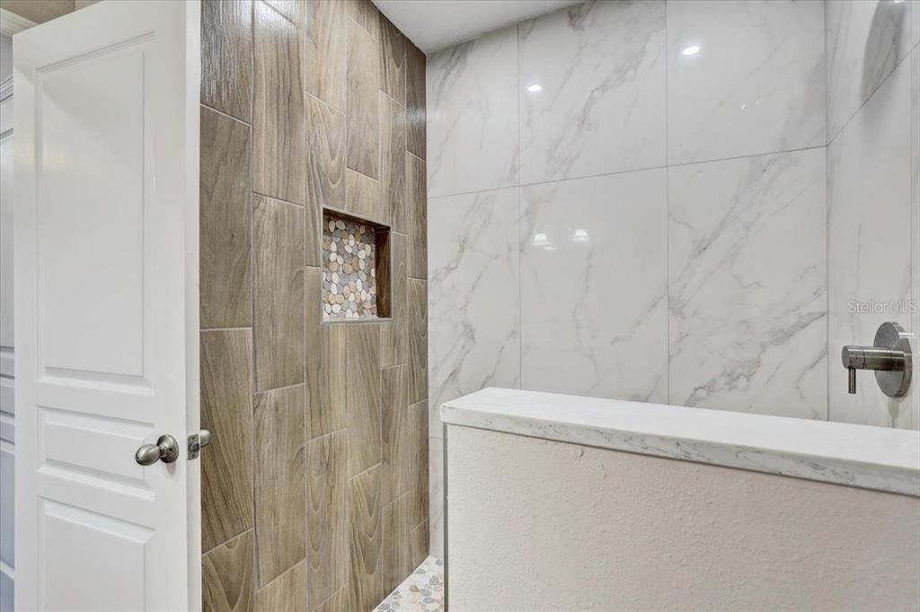 En Venta: $850,000 (4 camas, 4 baños, 3171 Pies cuadrados)