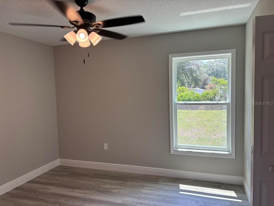 En Venta: $239,900 (3 camas, 2 baños, 1405 Pies cuadrados)