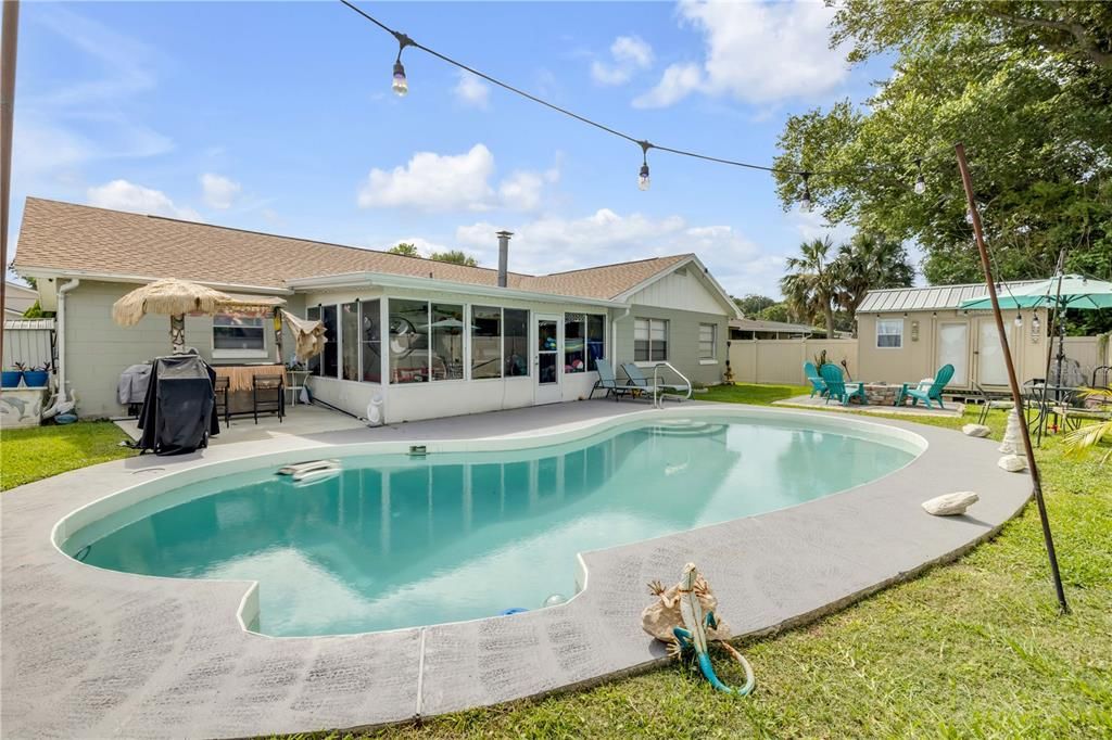 For Sale: $415,000 (3 beds, 2 baths, 1608 Square Feet)