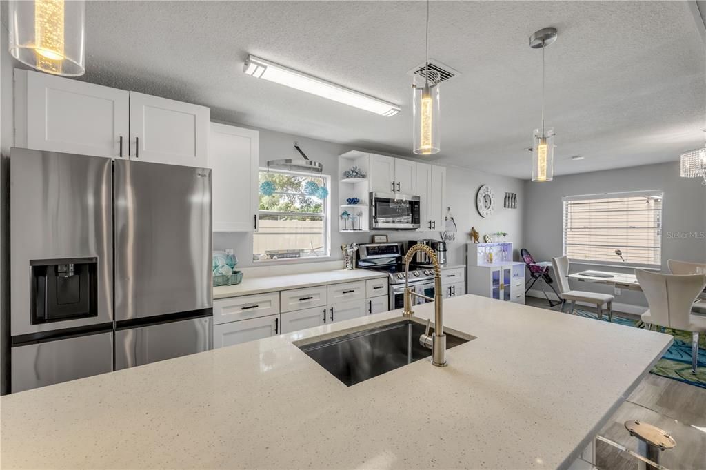 For Sale: $415,000 (3 beds, 2 baths, 1608 Square Feet)