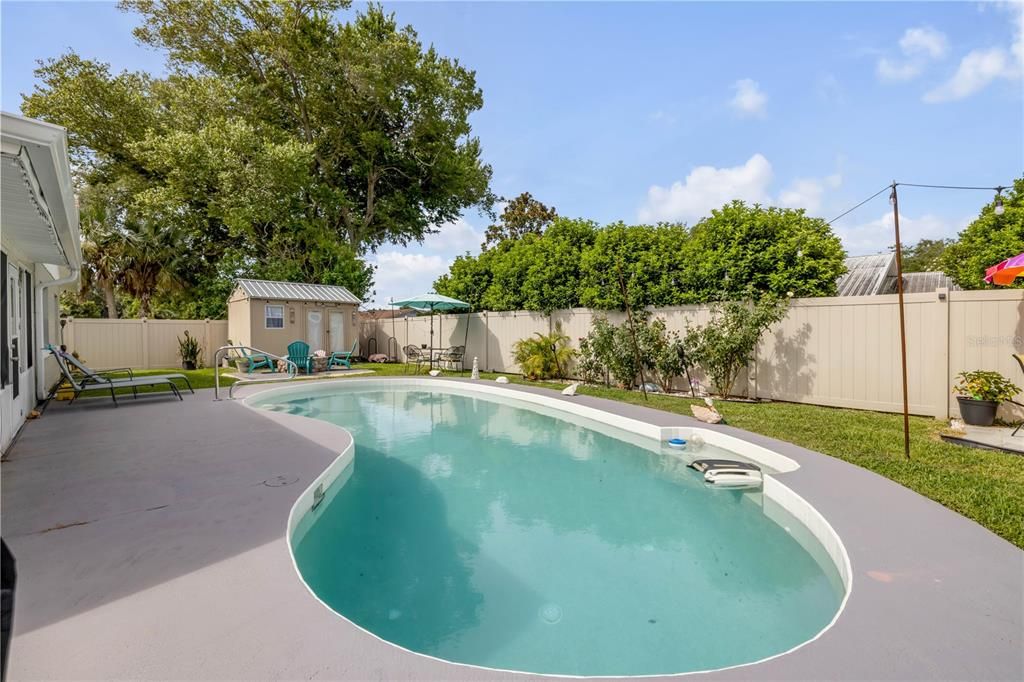 For Sale: $415,000 (3 beds, 2 baths, 1608 Square Feet)