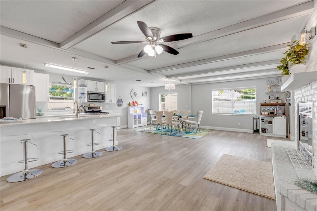 For Sale: $415,000 (3 beds, 2 baths, 1608 Square Feet)