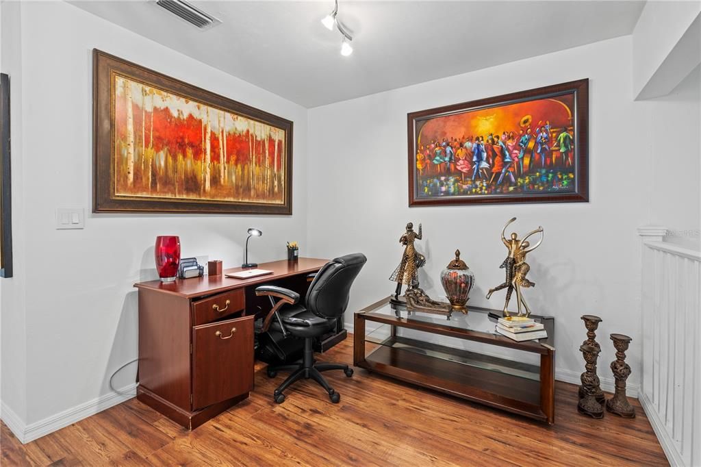 En Venta: $229,900 (2 camas, 2 baños, 1307 Pies cuadrados)