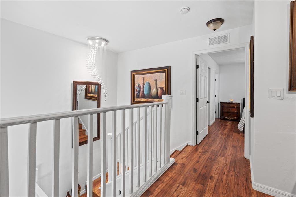 En Venta: $229,900 (2 camas, 2 baños, 1307 Pies cuadrados)