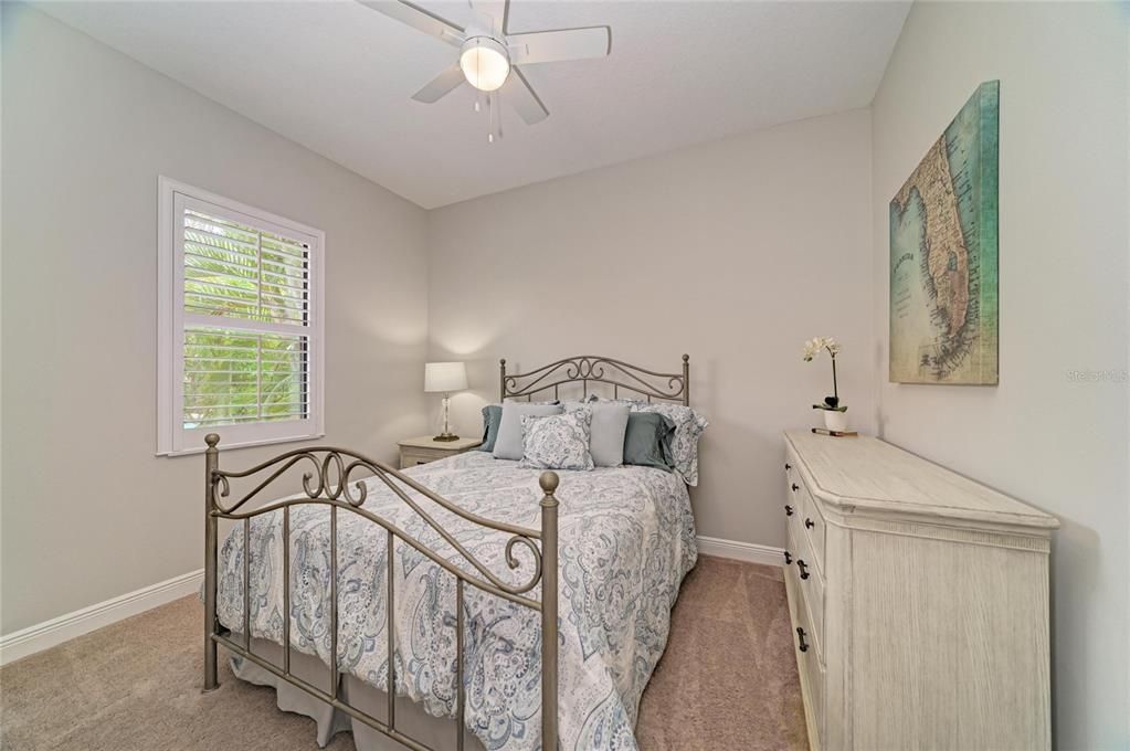 For Sale: $1,220,000 (3 beds, 2 baths, 2411 Square Feet)