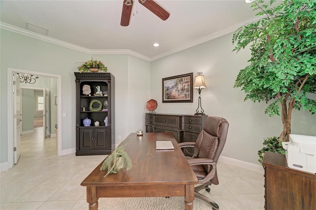 For Sale: $1,220,000 (3 beds, 2 baths, 2411 Square Feet)