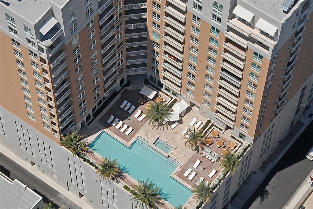 For Rent: $11,500 (2 beds, 2 baths, 1725 Square Feet)