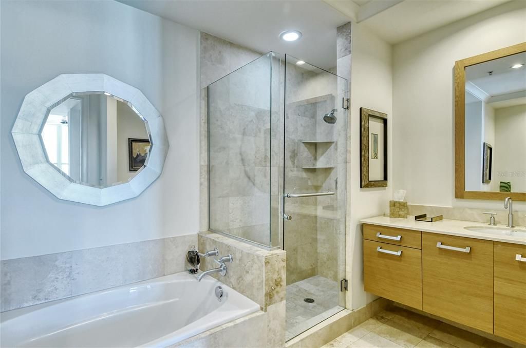 For Rent: $11,500 (2 beds, 2 baths, 1725 Square Feet)