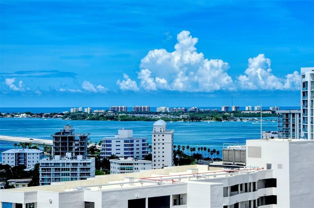 For Rent: $11,500 (2 beds, 2 baths, 1725 Square Feet)