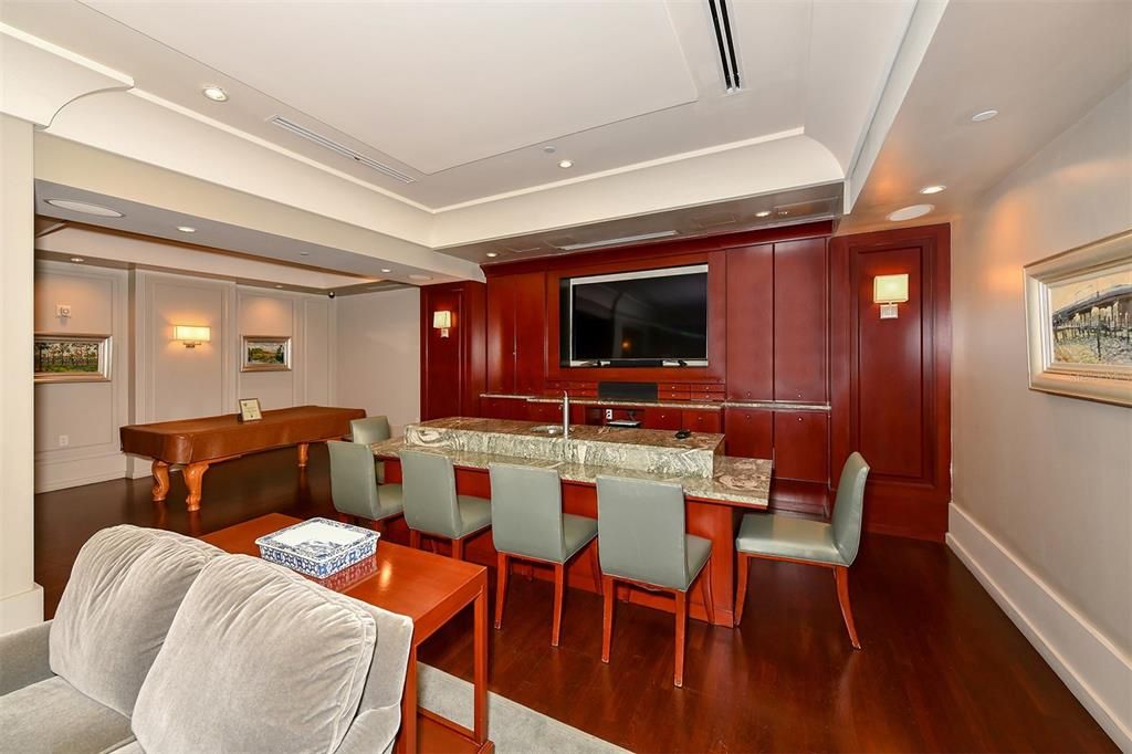 For Rent: $11,500 (2 beds, 2 baths, 1725 Square Feet)