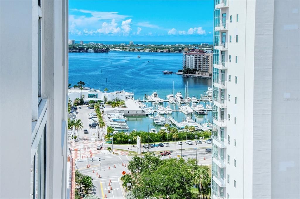 For Rent: $11,500 (2 beds, 2 baths, 1725 Square Feet)