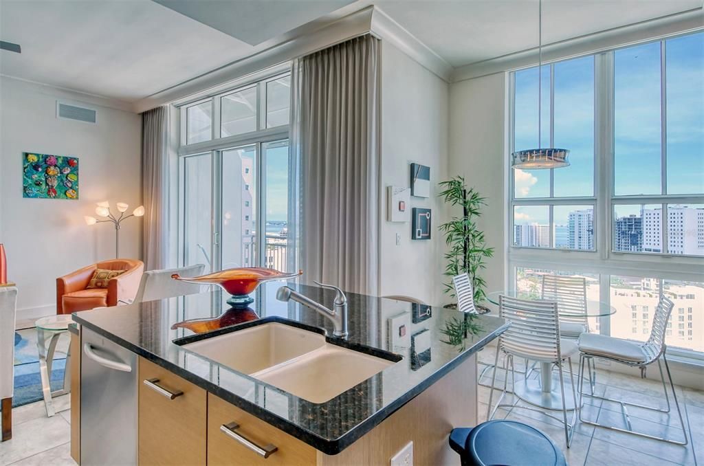 For Rent: $11,500 (2 beds, 2 baths, 1725 Square Feet)