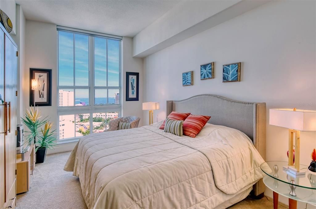 For Rent: $11,500 (2 beds, 2 baths, 1725 Square Feet)