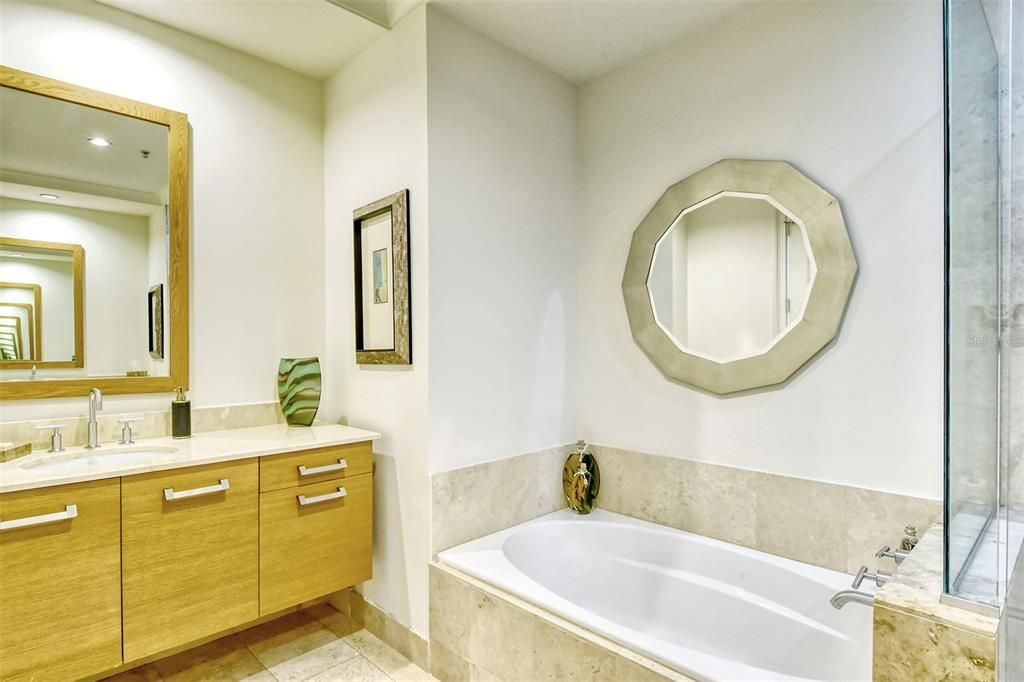For Rent: $11,500 (2 beds, 2 baths, 1725 Square Feet)