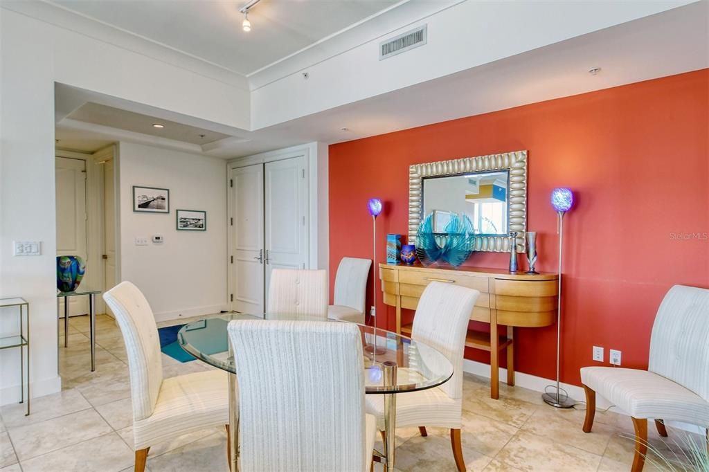 For Rent: $11,500 (2 beds, 2 baths, 1725 Square Feet)