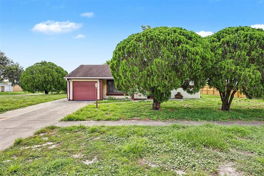 На продажу: $245,000 (2 спален, 2 ванн, 1153 Квадратных фут)