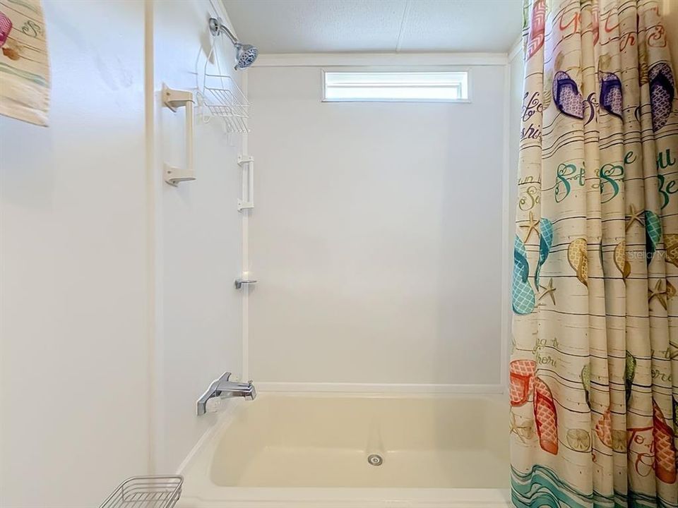En Venta: $179,900 (3 camas, 2 baños, 1100 Pies cuadrados)