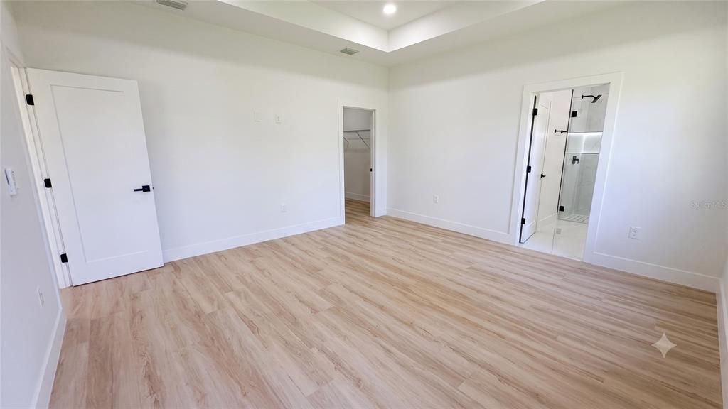 For Sale: $525,000 (4 beds, 3 baths, 2401 Square Feet)