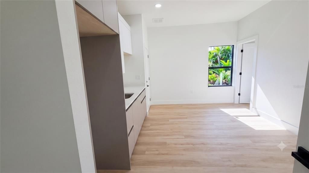 For Sale: $525,000 (4 beds, 3 baths, 2401 Square Feet)