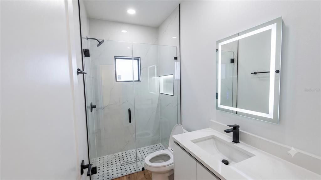 For Sale: $525,000 (4 beds, 3 baths, 2401 Square Feet)