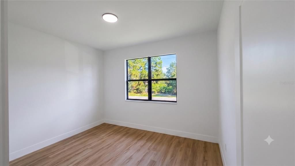 For Sale: $525,000 (4 beds, 3 baths, 2401 Square Feet)