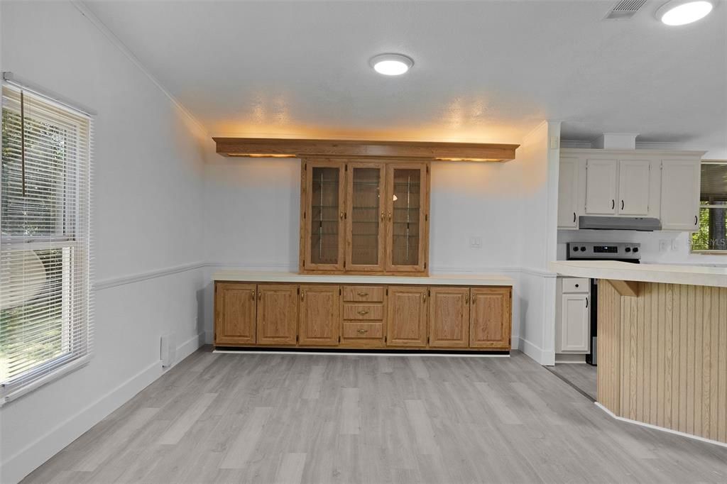 En Venta: $269,900 (3 camas, 2 baños, 2200 Pies cuadrados)
