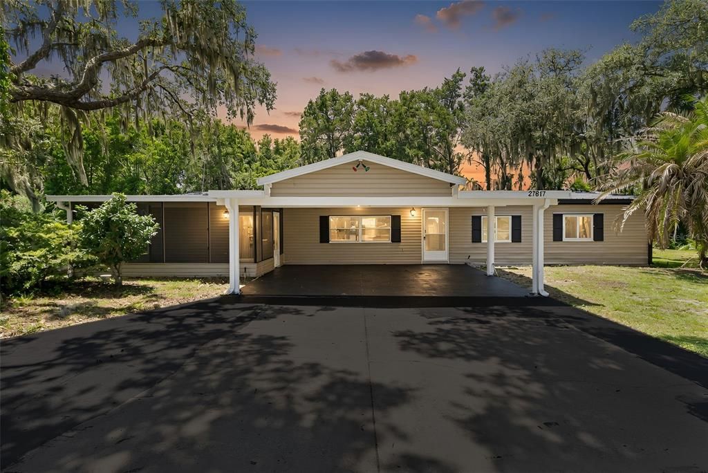 En Venta: $269,900 (3 camas, 2 baños, 2200 Pies cuadrados)